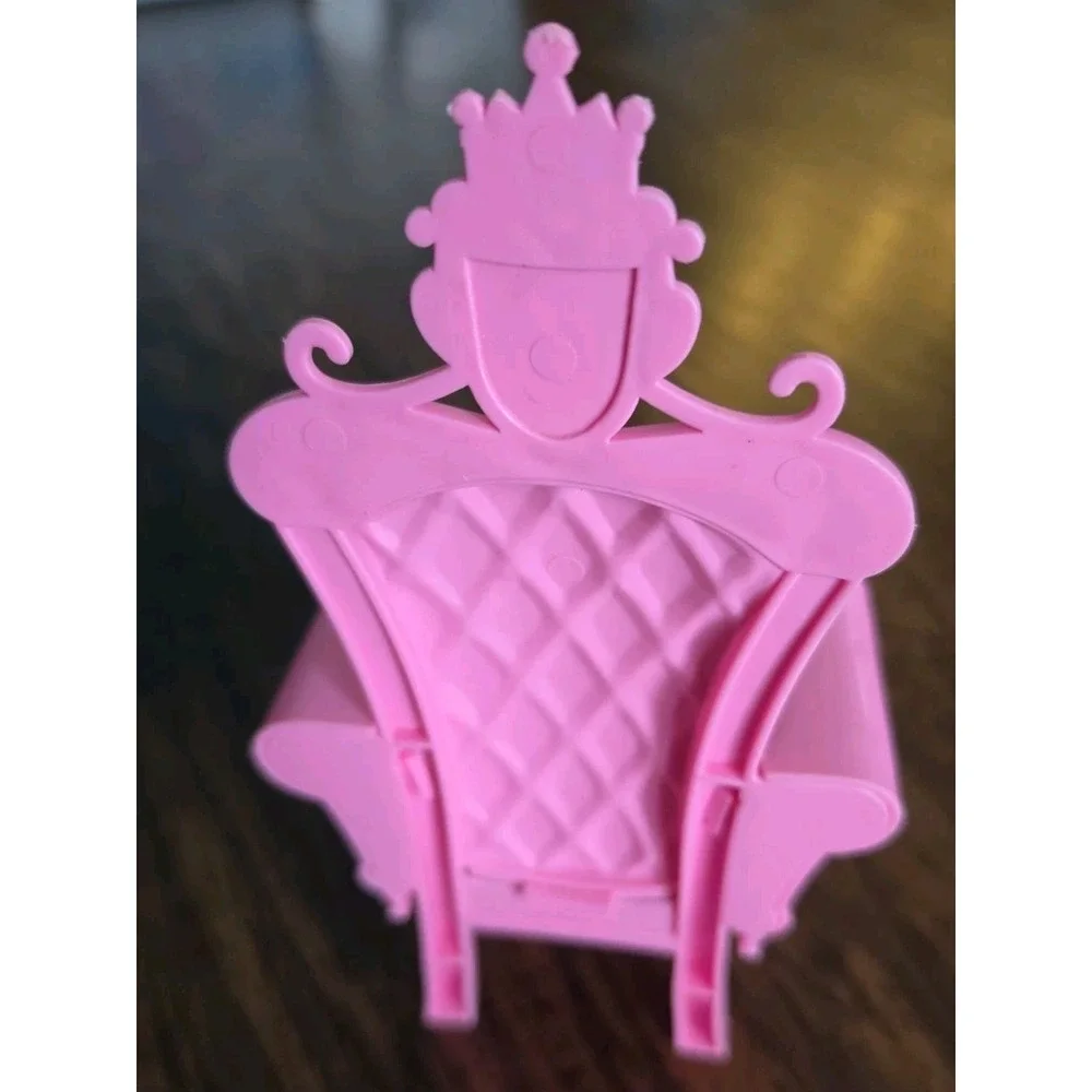 Barbie Doll House Swan Lake Castle Princess big Pink Throne Chair Vintage